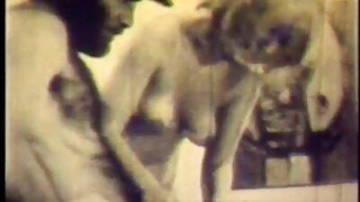 أحمر الشعر جنس اجنبي مترجم في سن المراهقة هو تقريبا مارس الجنس من قبل رجل معلقة