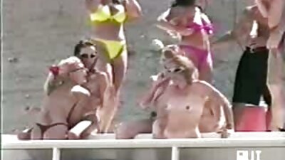 كان الجحيم نجاحا سكس جنس مترجم وسرعان ما وصلت المغنية إلى النشوة الجنسية